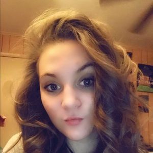 Meet your Posher, Savannah